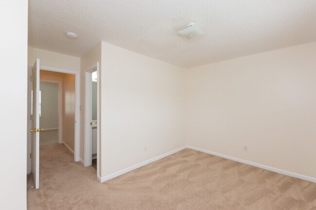 Building Photo - 1405 Timberlake Trail