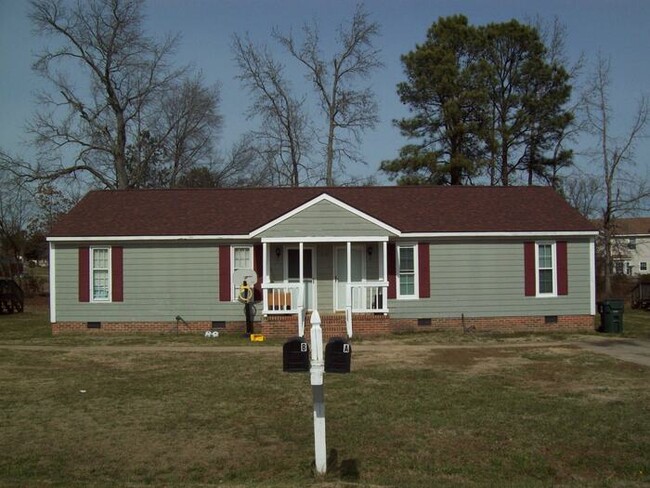 Primary Photo - 412 Timmy Ln