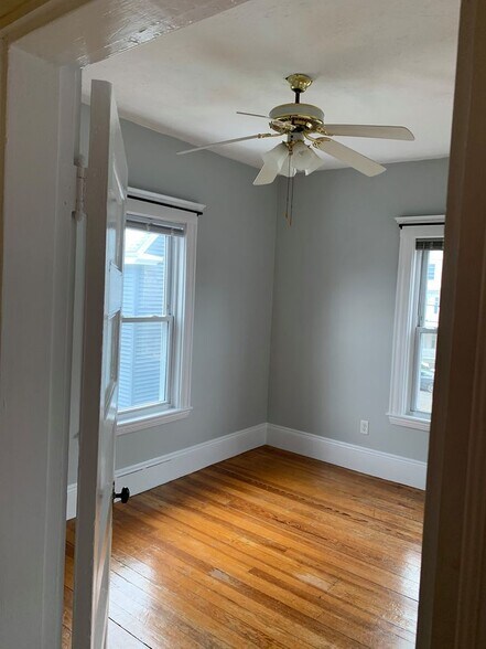 Building Photo - 77 Sheridan Ave