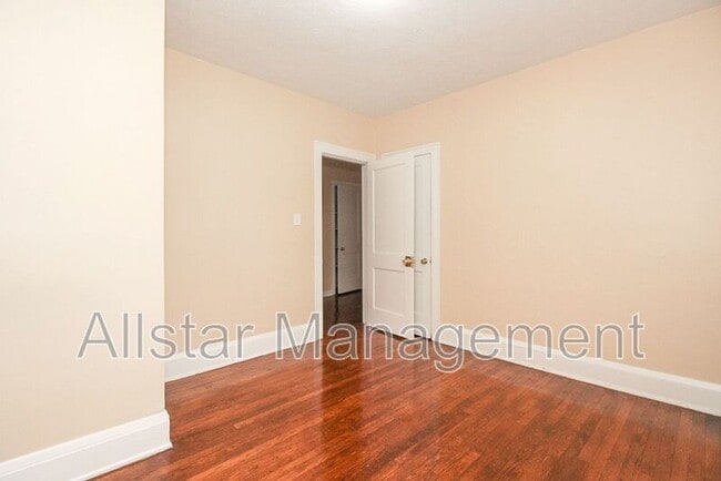 Building Photo - 2100 Cottage Grove Ave