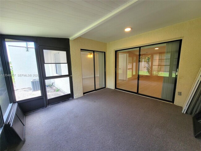 Building Photo - 6014 Indrio Rd