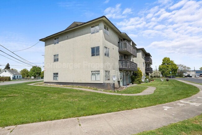 Building Photo - 2807 E Boone Ave