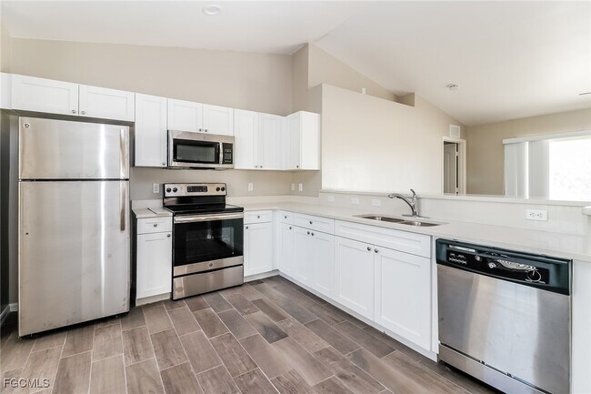 Building Photo - 1713 NW 12th St