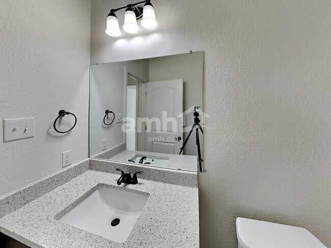 Building Photo - 6292 Begonia