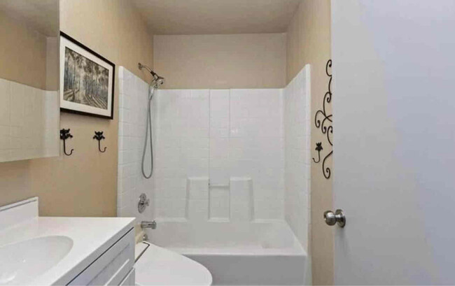 Building Photo - 5280 Allison Ln