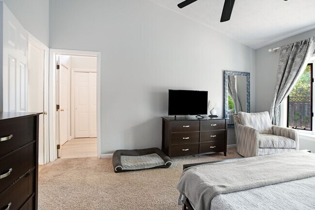 Building Photo - FURNISHED Coastal Retreat Near Wrightsville Beach in Desirable Masonboro Neighborhood