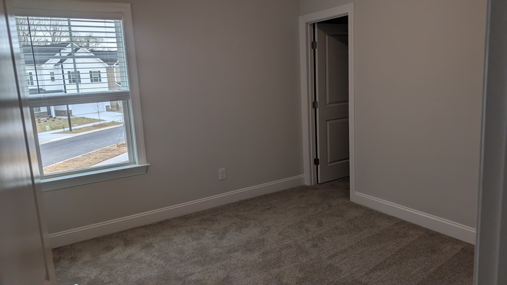 Building Photo - 1011 Constellation Cir