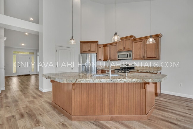 Building Photo - 2979 Desert Forest Ln