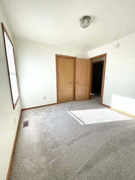 Building Photo - 1509 Manor Ln