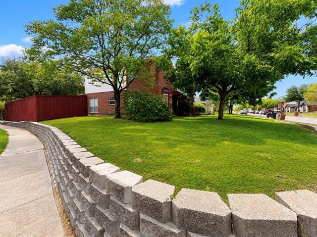 Building Photo - 824 Elm Falls Pl