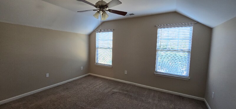 Building Photo - 547 Farmborough Ct