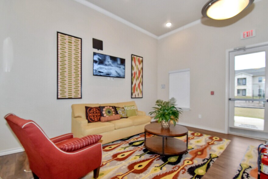 Building Photo - Cayetano Villas of LaVernia