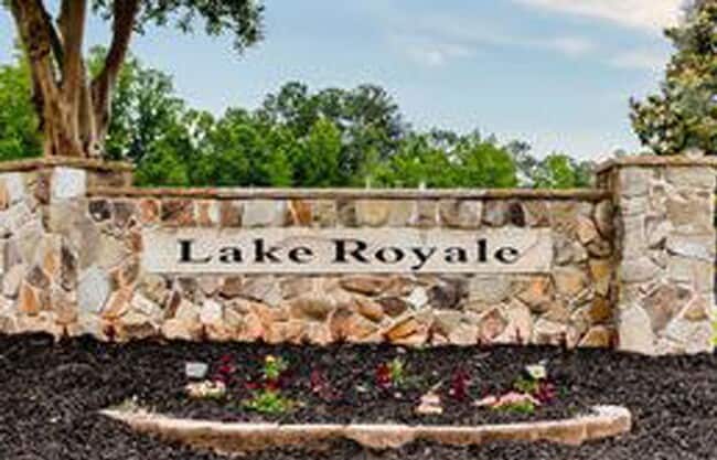 Building Photo - Relax and Enjoy Lake Royale!