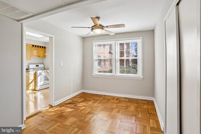 Building Photo - 6507 10th St