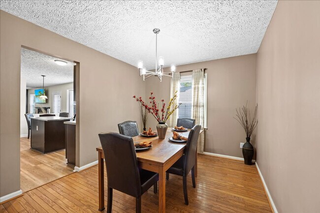 Building Photo - 6 Wavecrest Ct