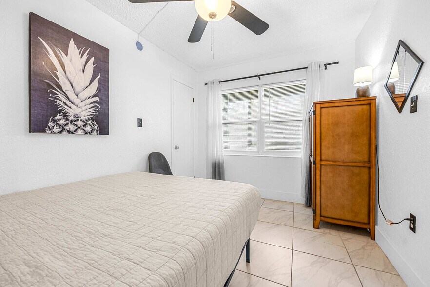 Building Photo - 3524 S Atlantic Ave