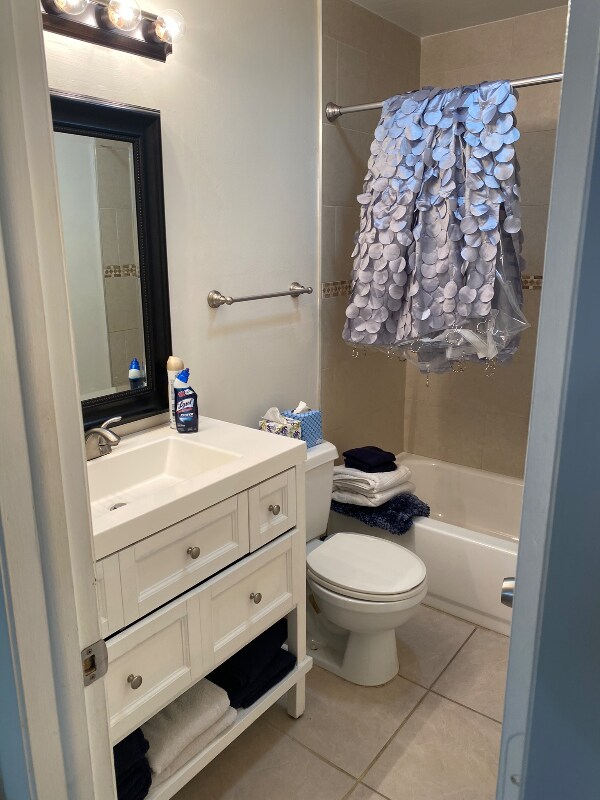 Building Photo - 8071 Country Rd