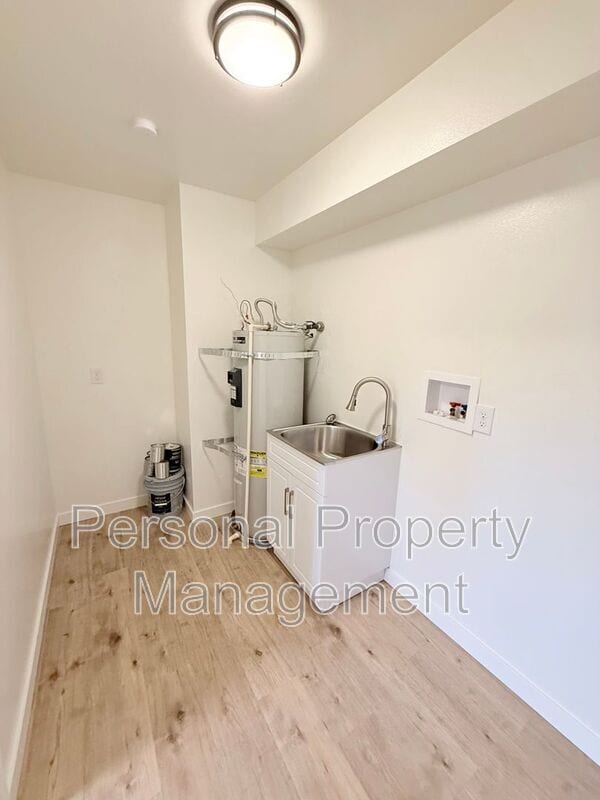 Building Photo - 12202 NE 2nd St