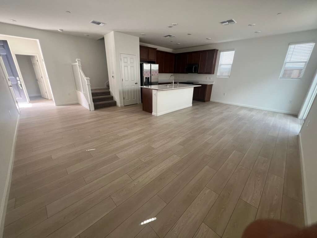 Building Photo - 1123 Bengal Loop