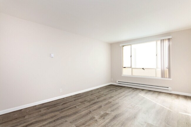 Building Photo - Lakemont Apartments