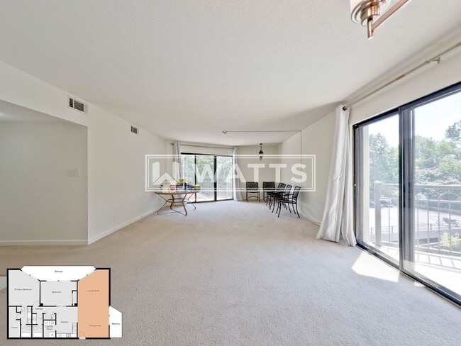 Building Photo - Spacious 2-Bed, 2-Bath Condo at Regency Te...