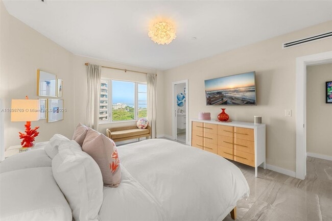 Building Photo - 16 Island Ave