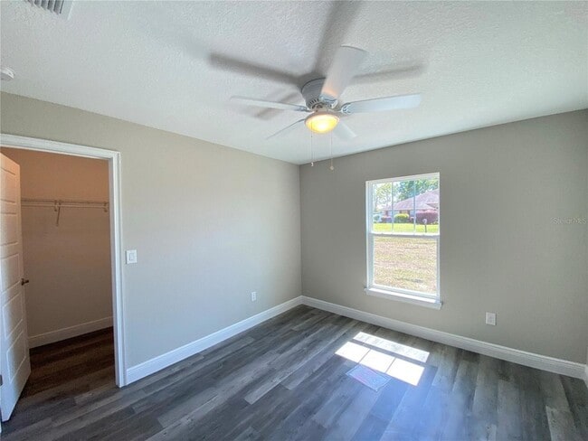Building Photo - 5221 SW 115th Loop