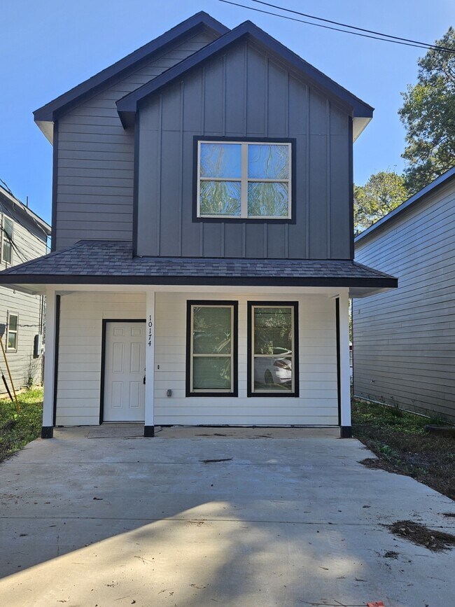 Building Photo - 10174 Barberry St