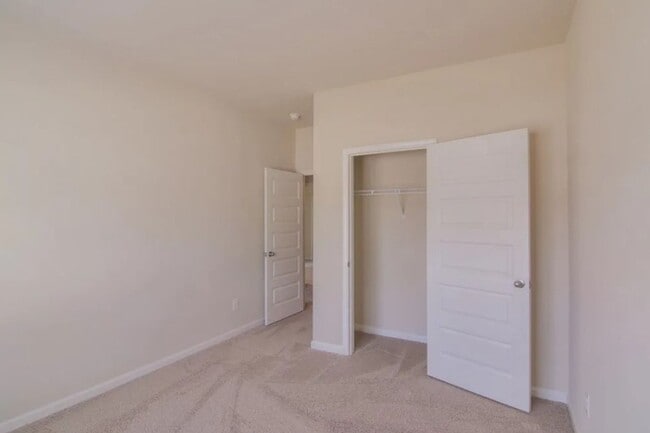 Building Photo - 6130 Mahogany Ter