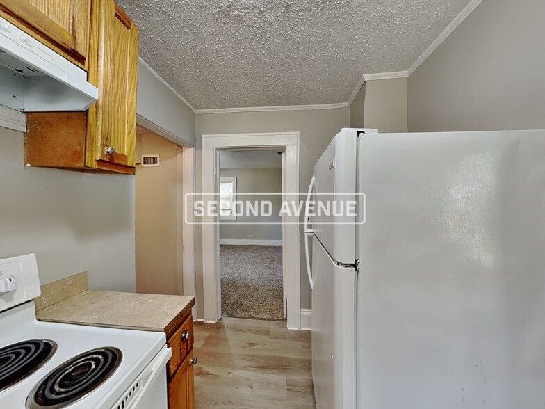 Building Photo - 2911 W 16th St