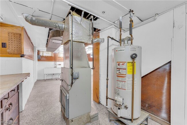 Building Photo - 20550 Wilmore Ave