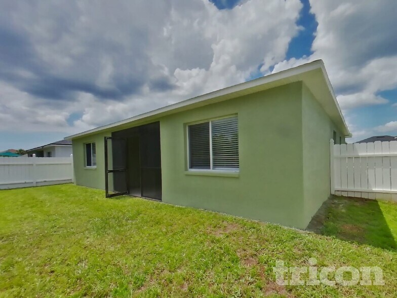 Building Photo - 11813 Brenford Crest Dr