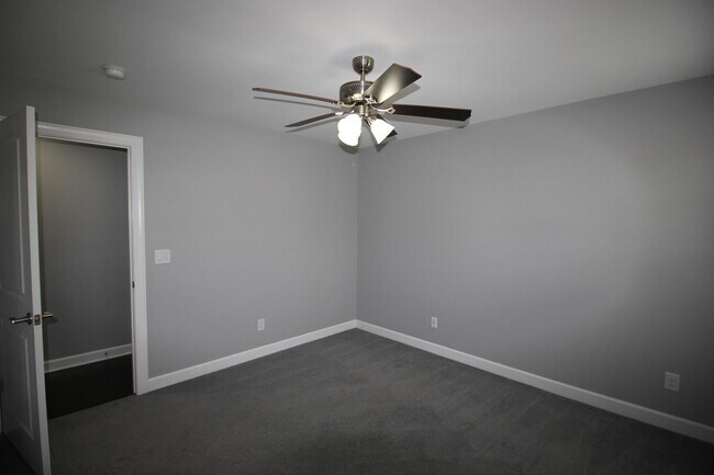 Building Photo - 8299 Tapoco Ln