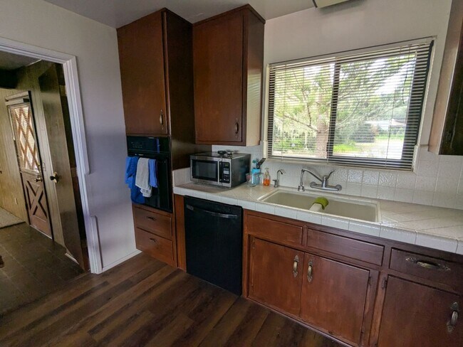 Building Photo - 3 Bedroom 3 Bath home in Los Osos