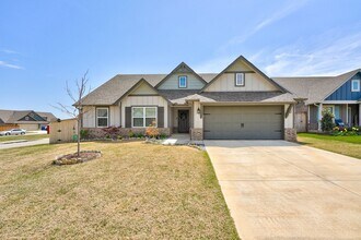 Building Photo - Beautiful Fully Furnished Home in Broken Arrow!