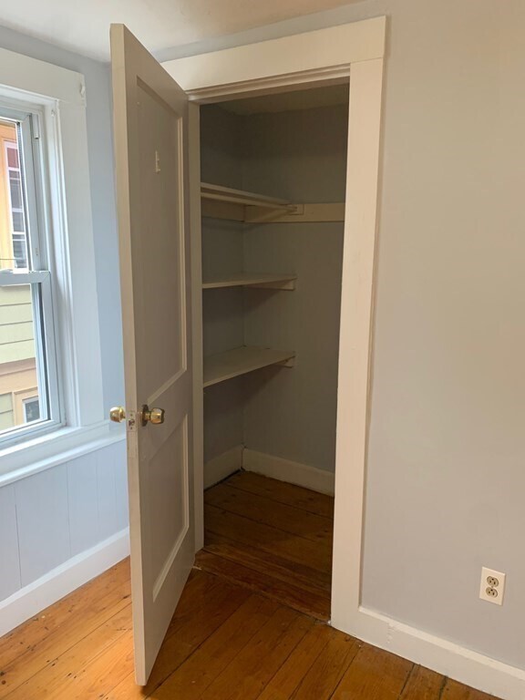 Building Photo - 136 Wrentham St