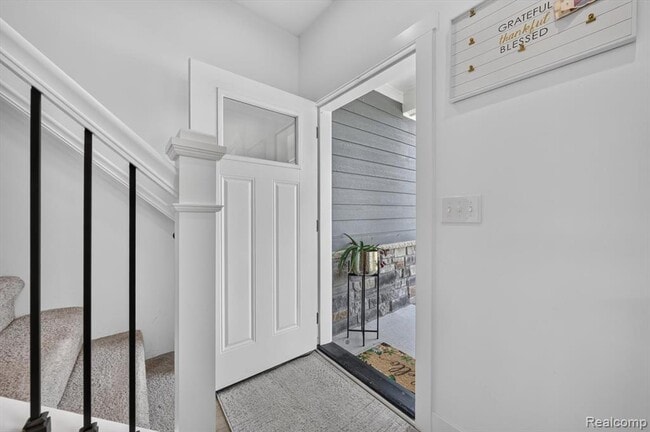 Building Photo - 25760 Groveland St