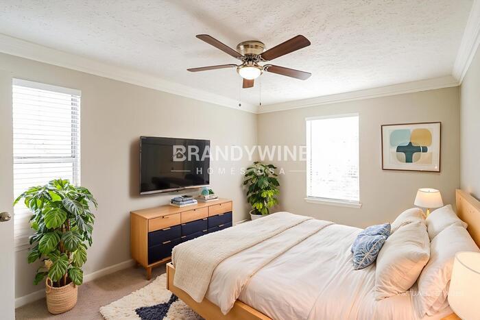 Building Photo - 924 Ilawood Dr