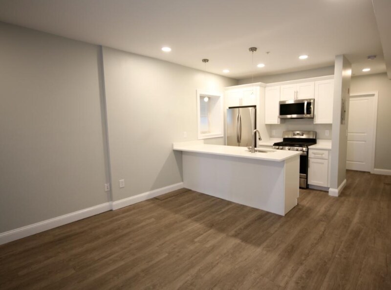 Building Photo - 16 Trenton St