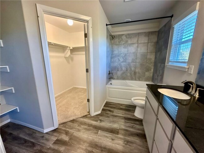 Building Photo - 530 Woodcreek Lp