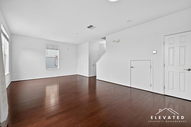 Building Photo - 1040 Campoy St