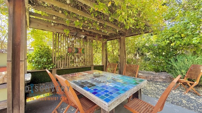 Building Photo - Charming Custom Retreat in Prime Berkeley ...