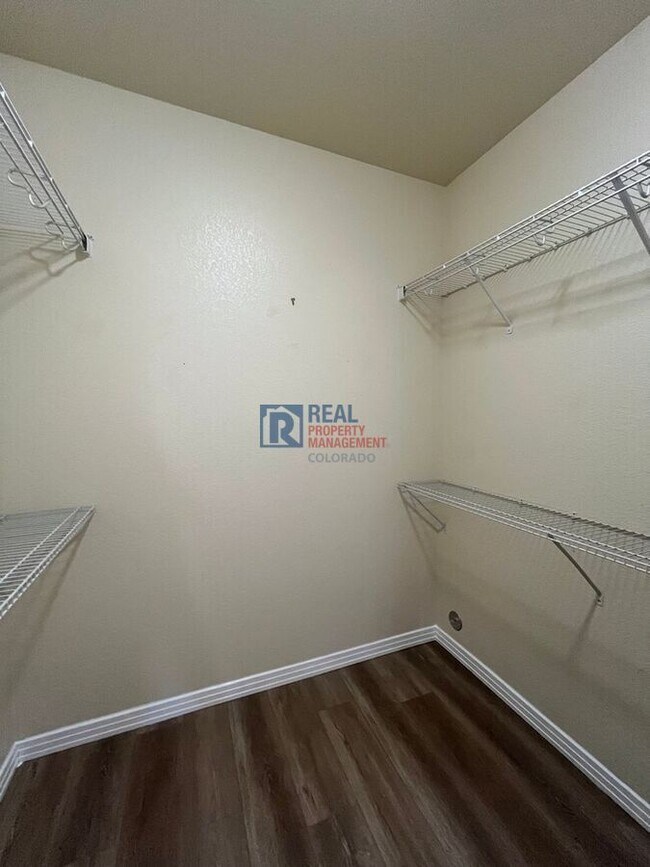 Building Photo - 9591 Pearl Cir