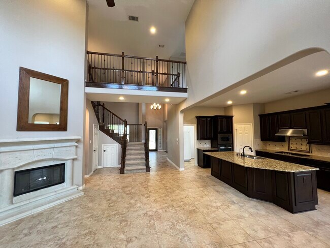 Building Photo - 7007 Fall Creek Ln