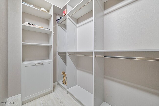 Building Photo - 5615 Sherborn Dr