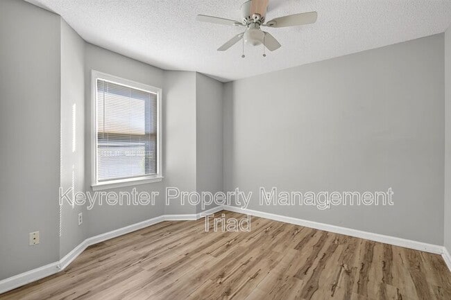 Building Photo - 3701-377D Cotswold Terrace