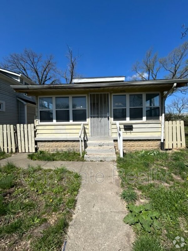 Building Photo - 1056 Olmstead Ave