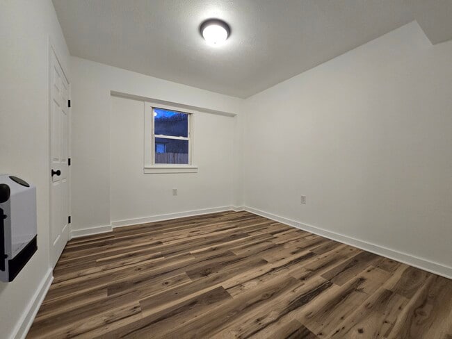Building Photo - Ground Apt #2