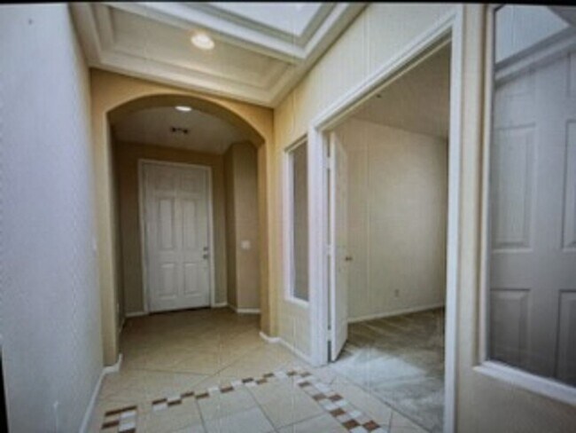 Building Photo - 11421 Drappo Ave