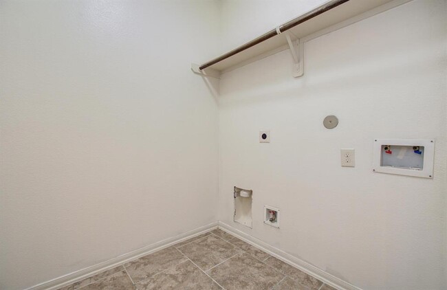 Building Photo - 13719 Kingston River Ln